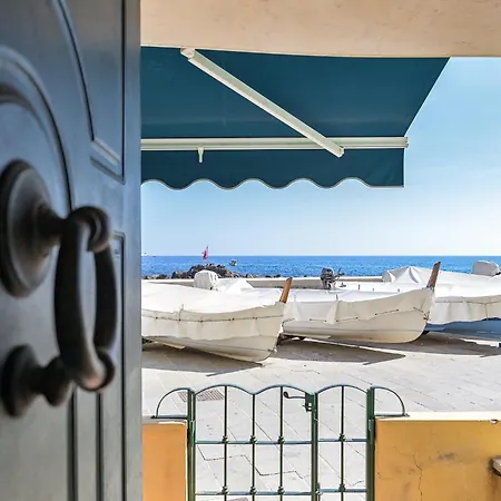 Il Rifugio Sul Mare Box Incluso Gratis - Genovainrelax *